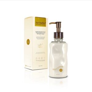 Essential Purifying Milk Cleanser Infused Hyaluronic Acid + Multi Peptide NIB